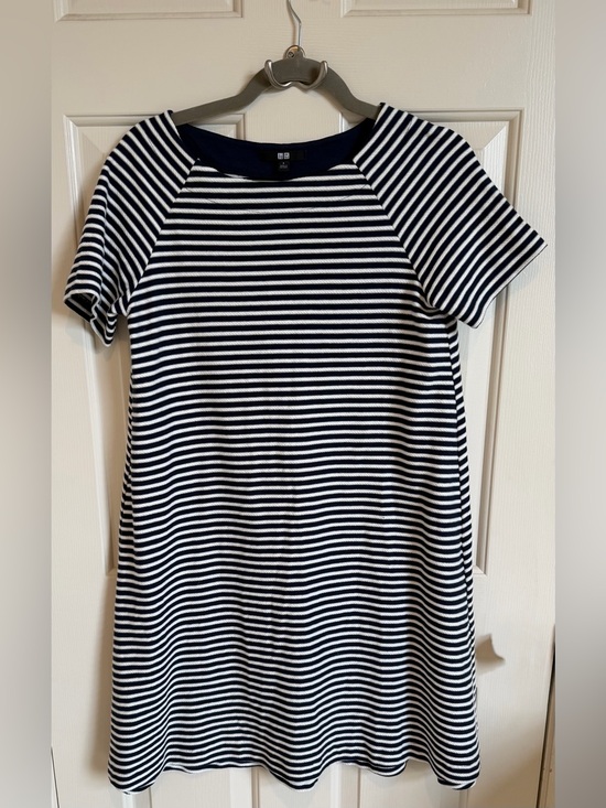 Uniqlo Dresses & Skirts - Uniglo Navy/White Striped A-Line Dress Size S Like New